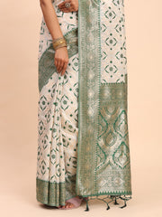 Premium Linen Cotton Saree with Pallu & Contrast Blouse Piece