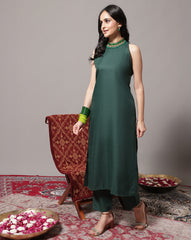 Women  Green Halter Neck Solid Straight  Kurta Paired With Tonal Bottom And Printed Bhagalpuri Dupatta