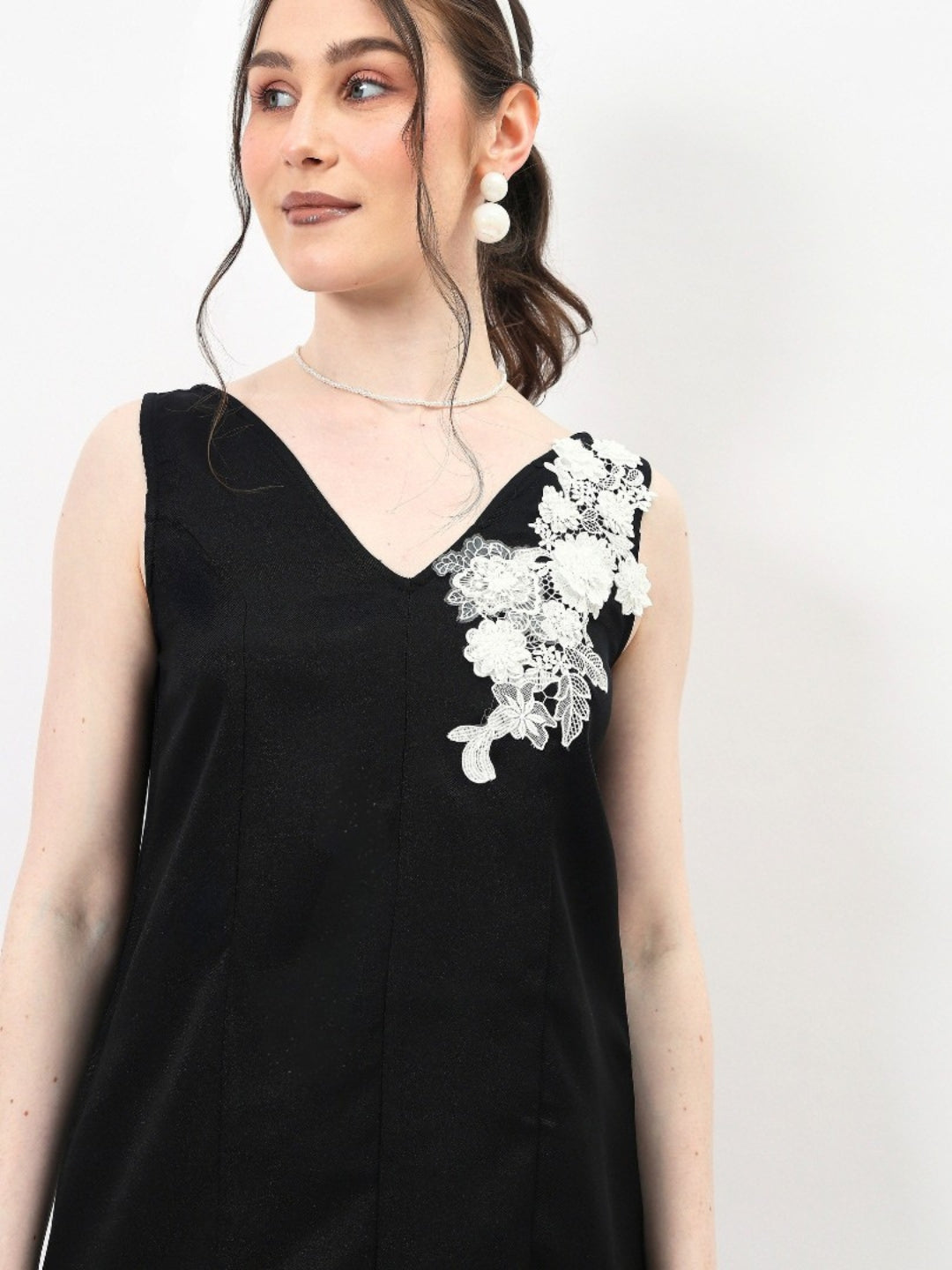 Floral Applique Linen Sheath Mini Dress-ADR-19722A