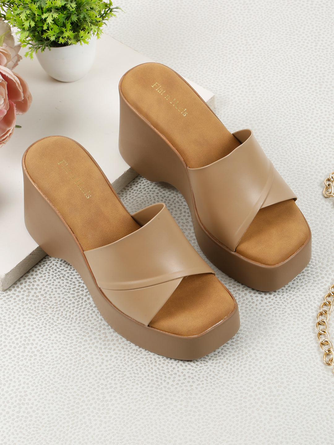 Casual Fashion Open Back Wedge Pumps
