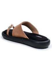 أحذية مسطحة مفتوحة من الأمام سهلة الارتداء، مناسبة للإطلالات الكاجوال