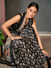 Women's Crepe DigitalPrint DesignerSaree With Blouse Piece