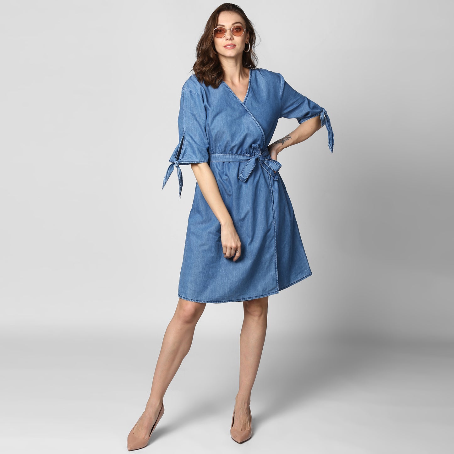 StyleStone Women's Blue Denim Tie Sleeve Dress