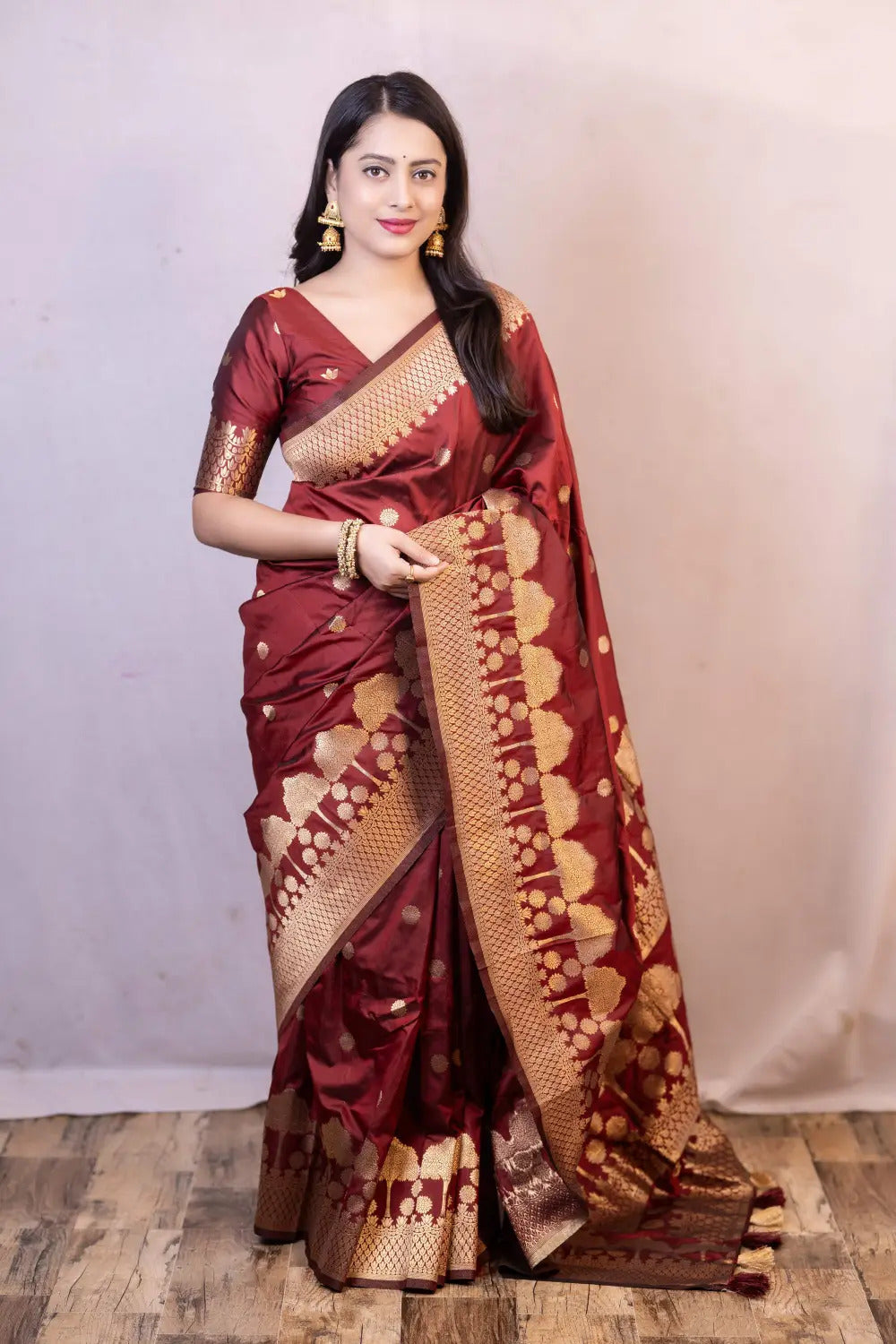 Soft-Poly-Silk-saree-with-stylish-prints-banarasitree