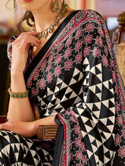 Women's Crepe Printed Designer Saree With Blouse Piece