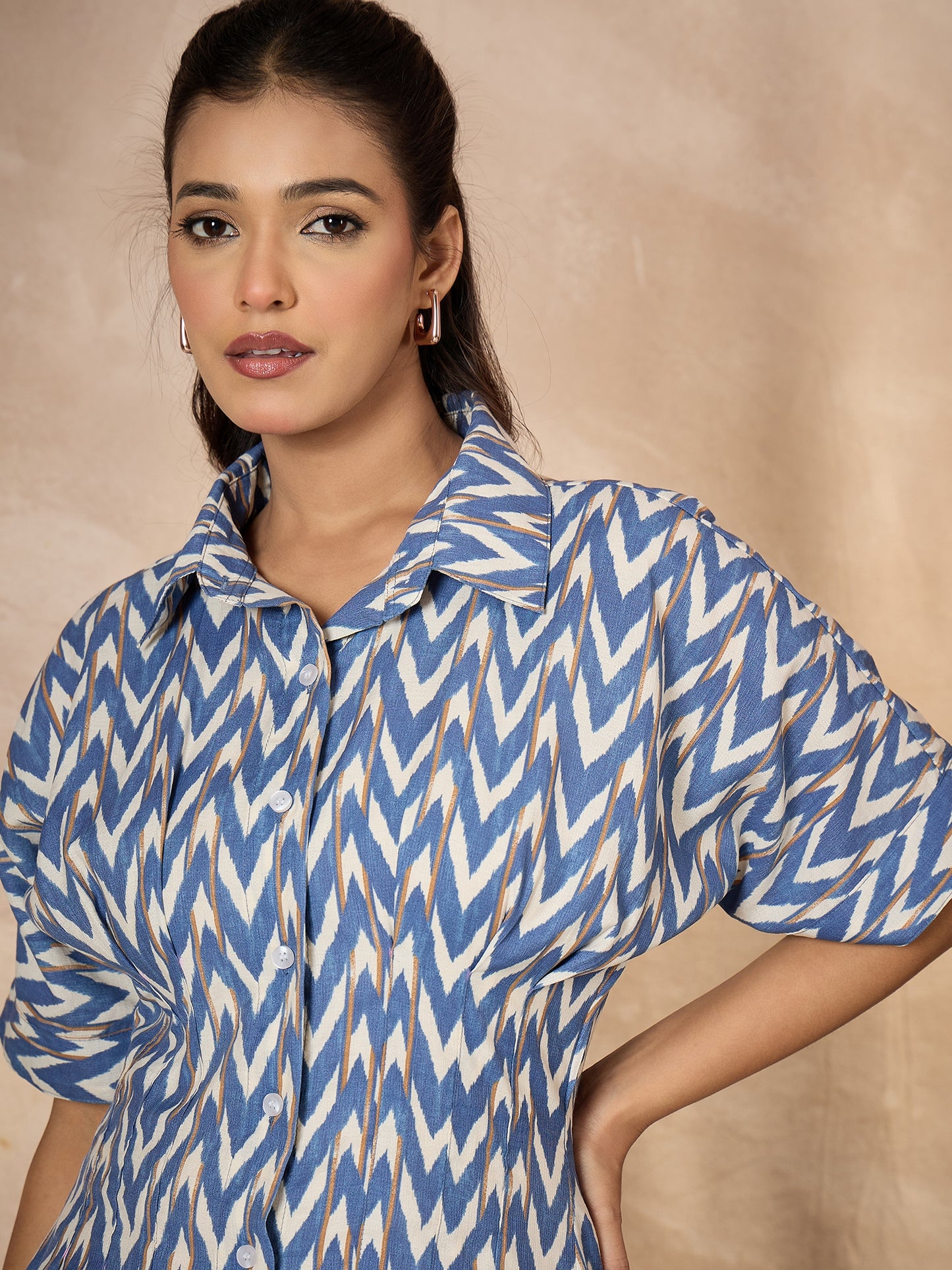 StyleStone Women's Polyester Blue Chevron Dress with Waist Fitting