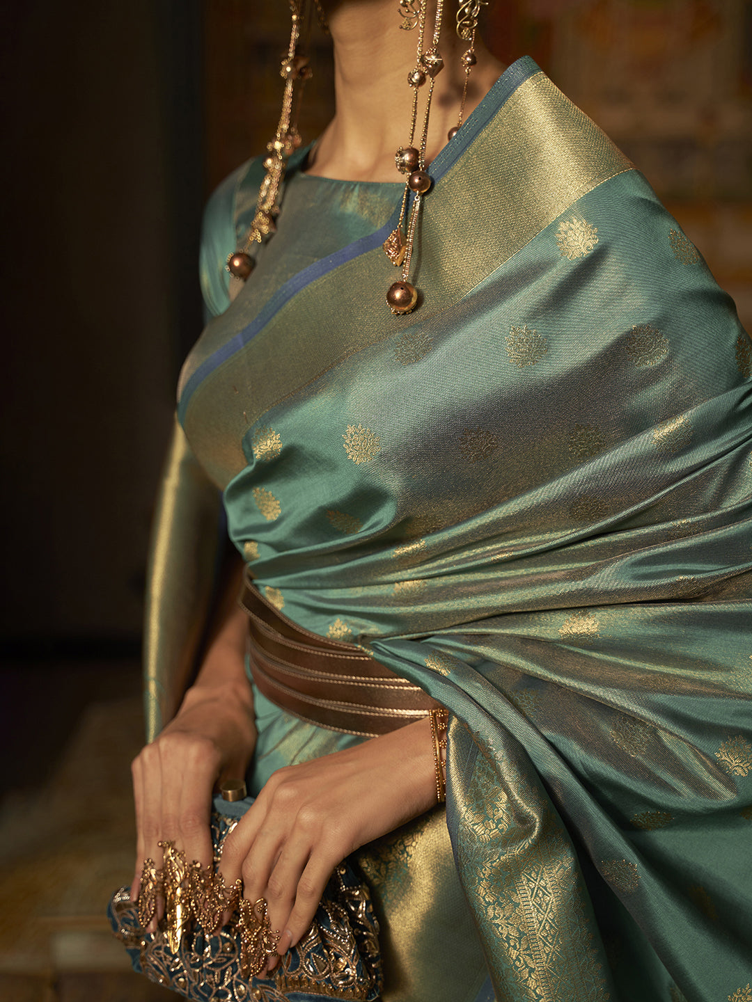 Women's Silk Blend Tealblue WovenDesign HandloomSaree With Blouse Piece