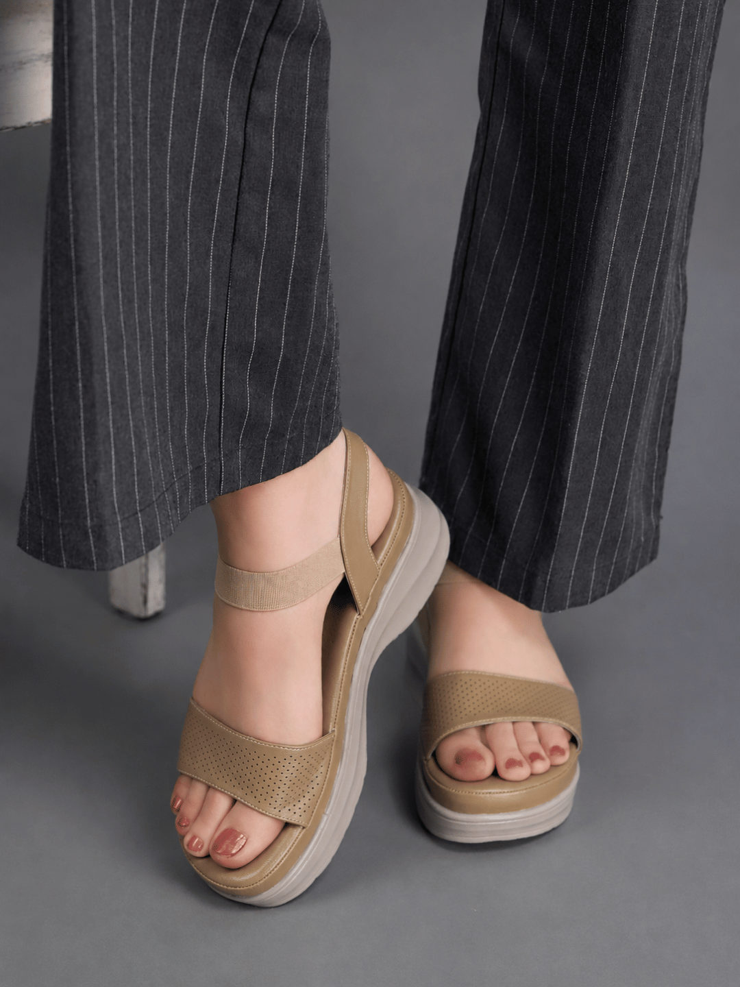 Casual Fashion Backstrap Wedge Sandals 1 inch Heels