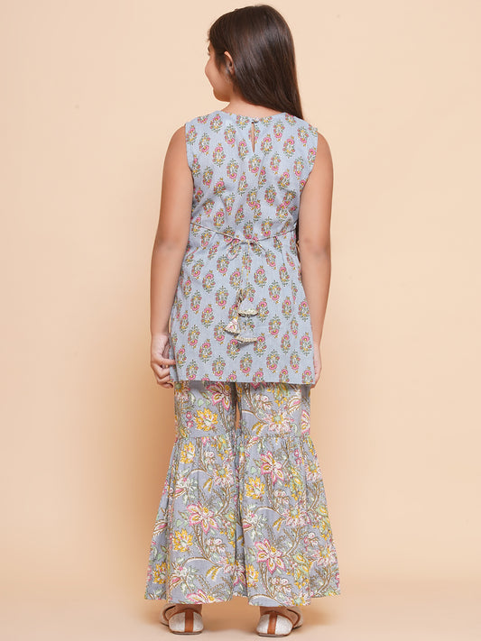 Girls Grey Pink Floral Printed Kurta With Sharara