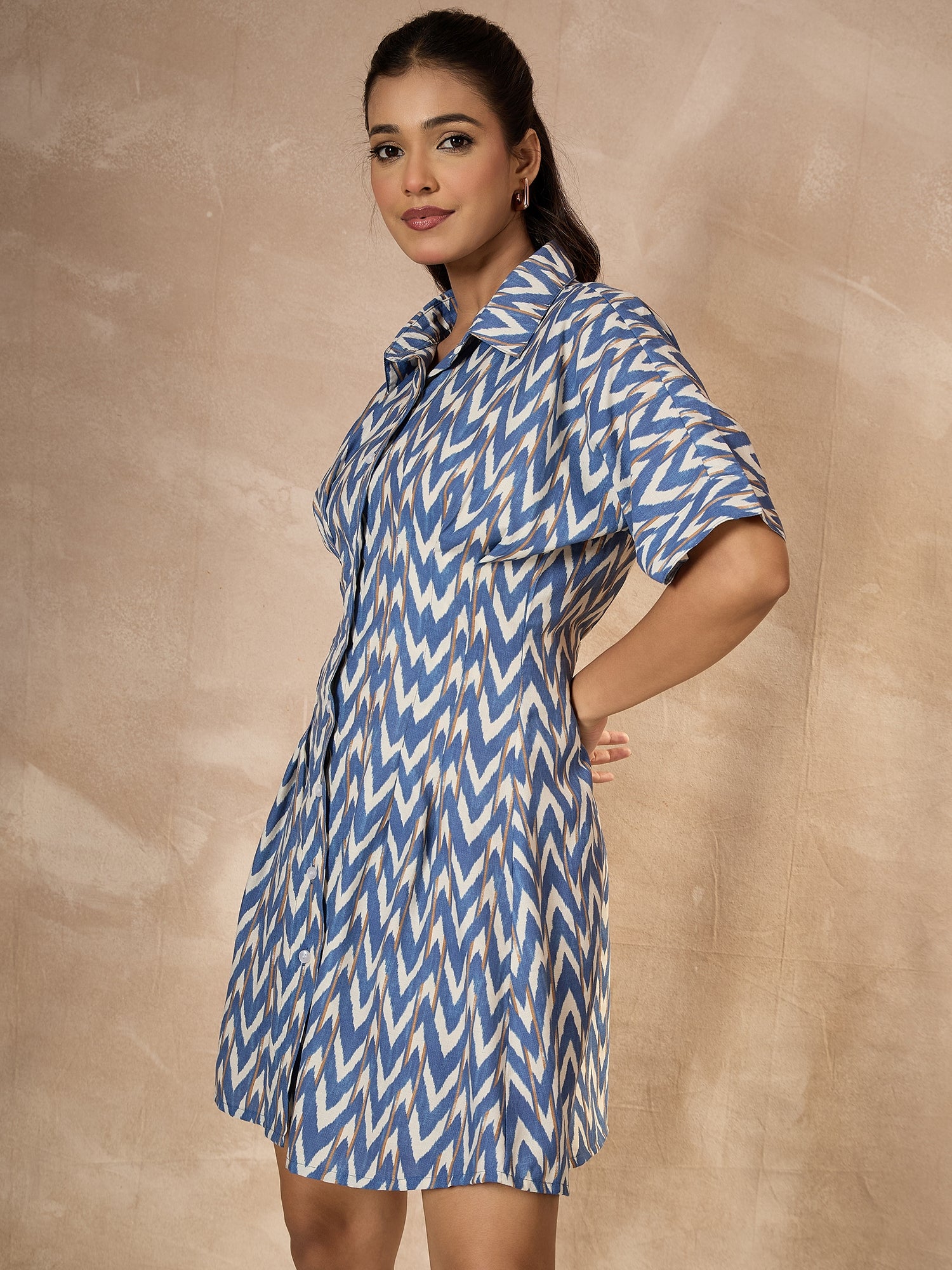 StyleStone Women's Polyester Blue Chevron Dress with Waist Fitting