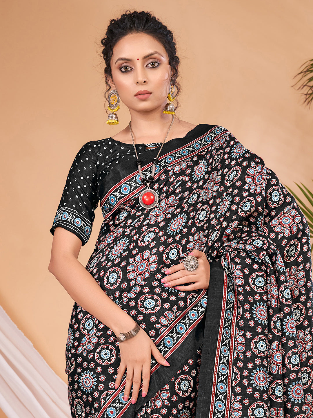 Women's Dola Silk DigitalPrint DesignerSaree With Blouse Piece