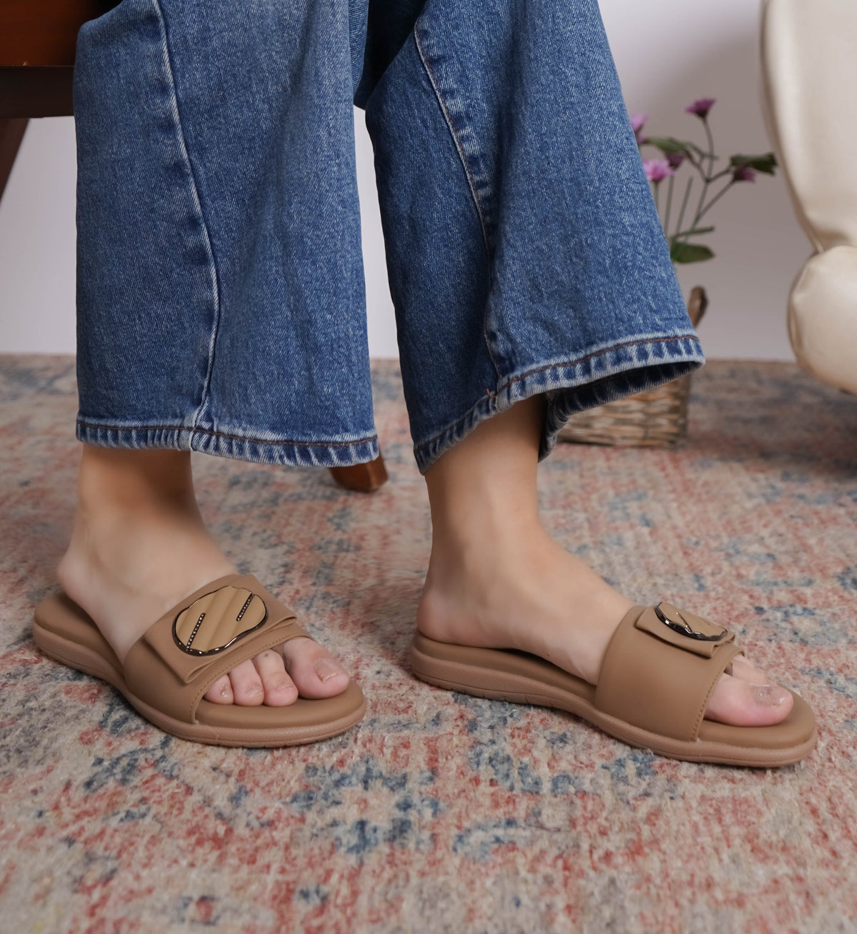 Casual Beige One Toe Flats Round Toe Slip-On Flats