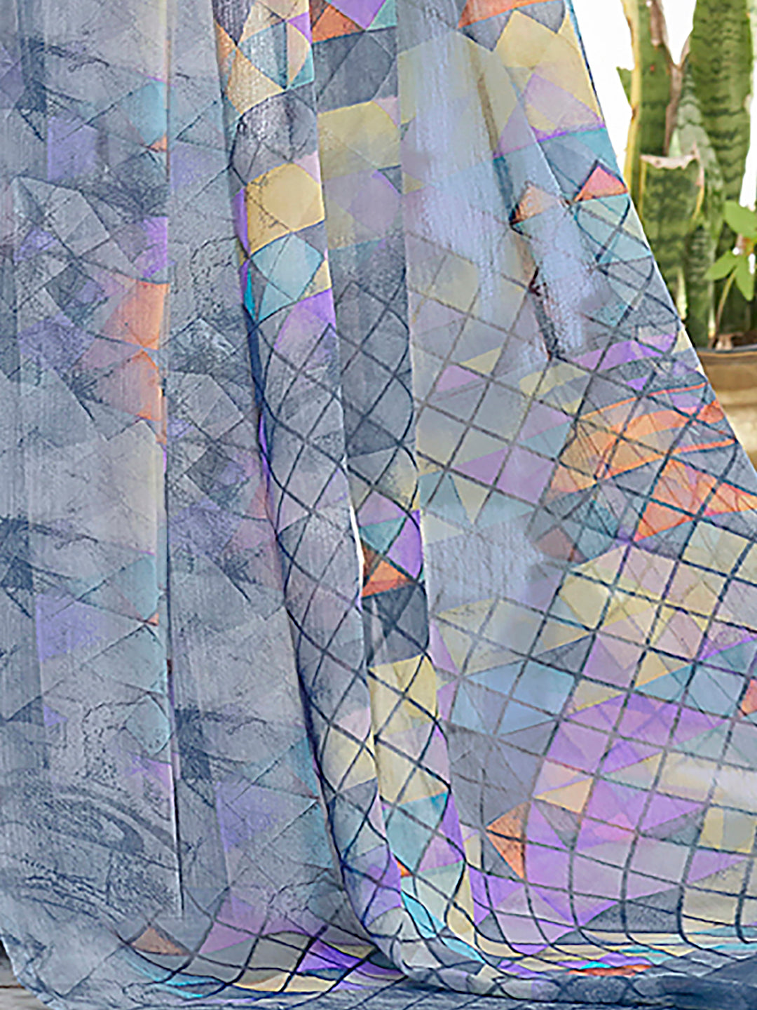 Women's Chiffon Grey Printed DesignerSaree With Blouse Piece
