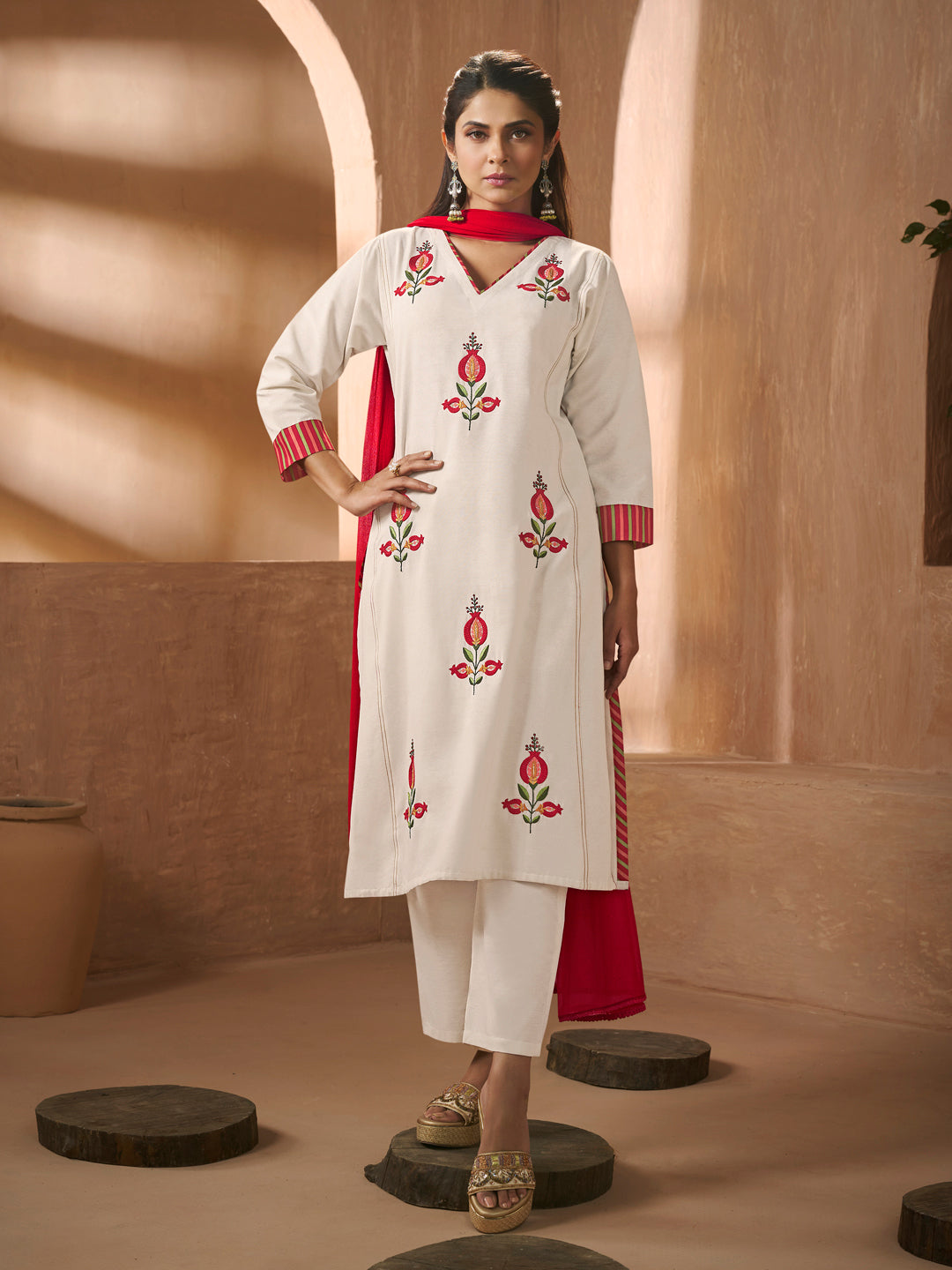 Off White Embroidery Kurta Set with Dupatta 