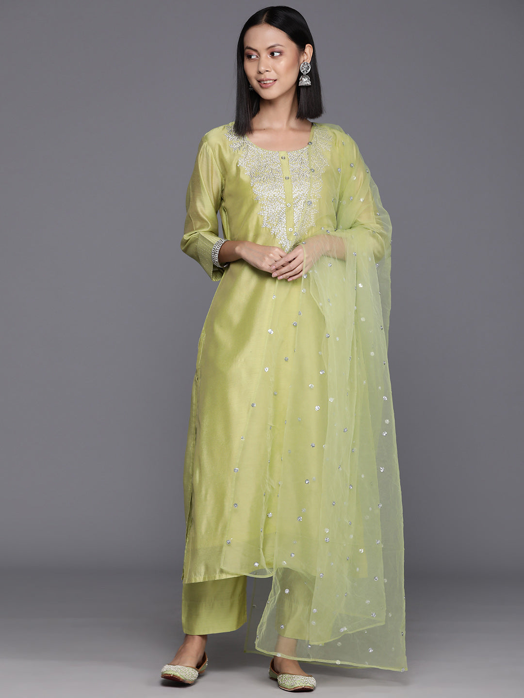 Women Green Floral Embroidered Regular Chanderi Silk Kurta with Trousers & With Dupatta