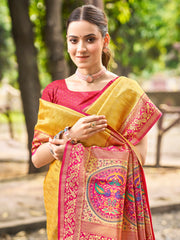 Traditional Kanjivaram Silk Saree in Orange with Grand Zari Pallu and Matching Blouse