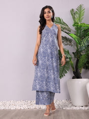 Women Paisely Printed Pure Cotton halter neck Kurta with Trousers
