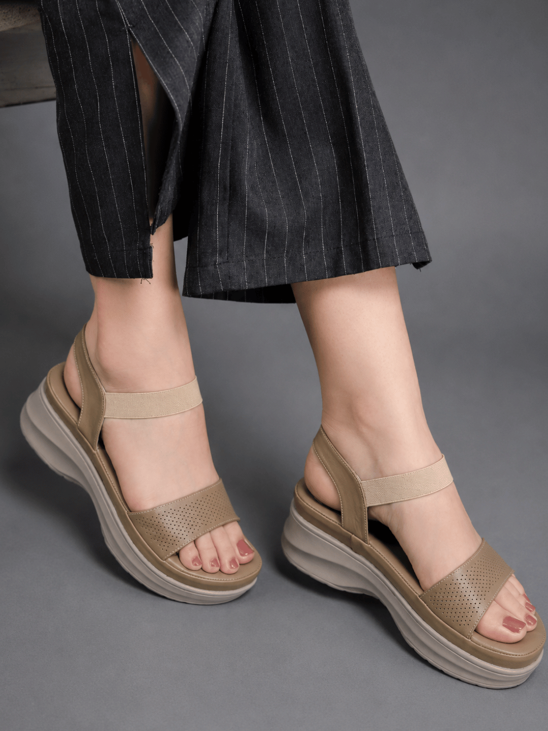 Casual Fashion Backstrap Wedge Sandals 1 inch Heels