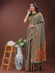Fiery Red Banarasi Silk Saree with Gold Zari and Colorful Pallu – Perfect for Bridal, Wedding & Festive Glamour