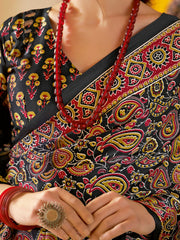 Women's Crepe Printed Designer Saree With Blouse Piece