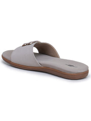 أحذية مسطحة مفتوحة من الأمام سهلة الارتداء، مناسبة للإطلالات الكاجوال