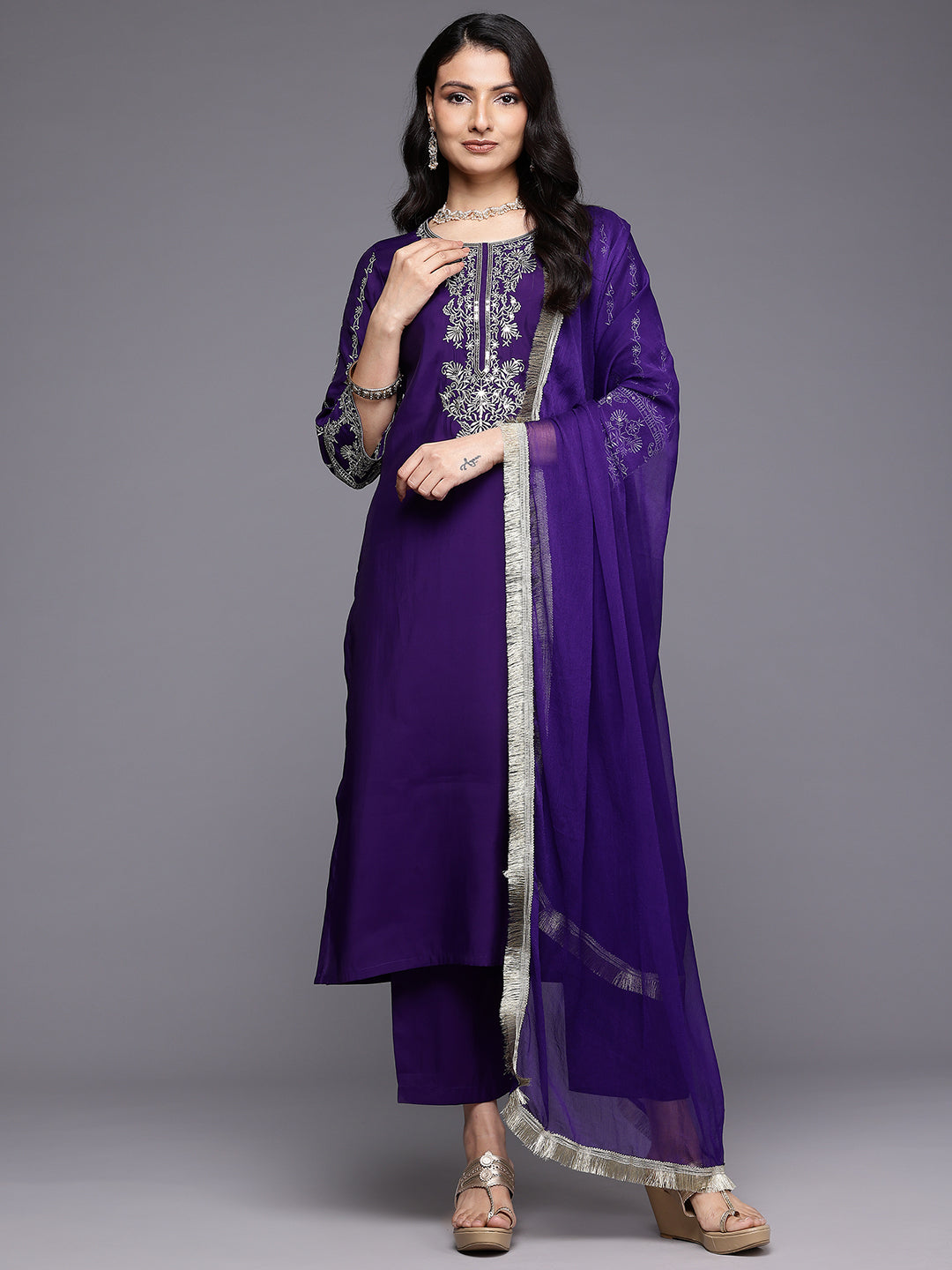 Women Silk Navy Blue Zari Embroidered Kurta Set With Dupatta