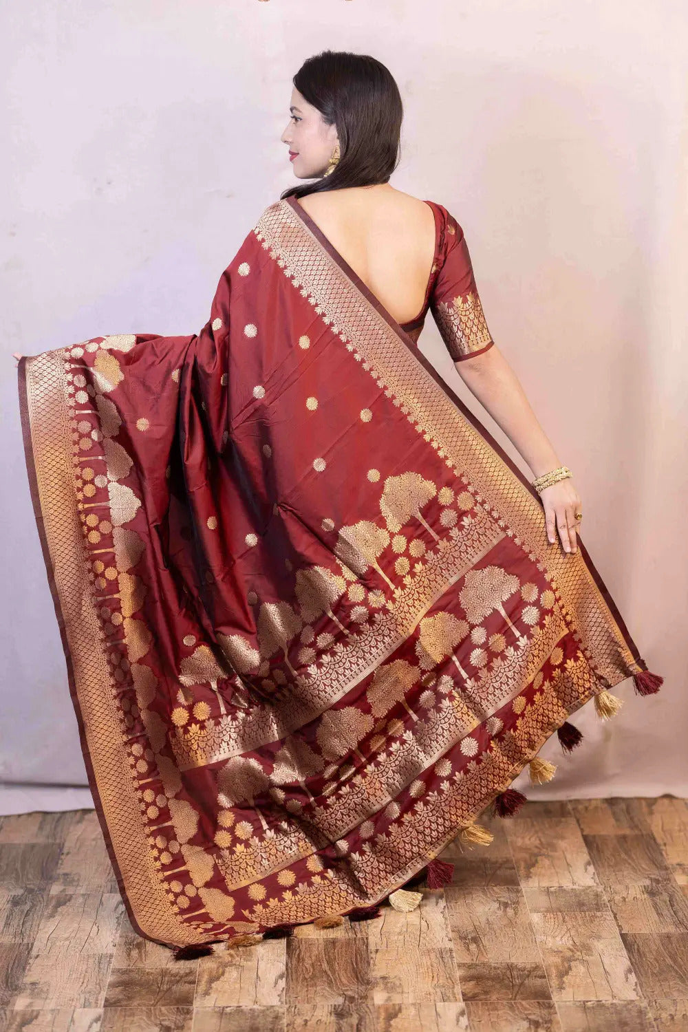 Soft-Poly-Silk-saree-with-stylish-prints-banarasitree