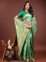 Majestic Green Silk Saree with Gold Zari & Floral Design – Perfect for Festive & Traditional Occasions
