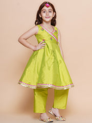 Silk blend Woven Three-Quarter Sleeves Embroidered A Line Kurta And Palazzo With Dupatta Set - Green