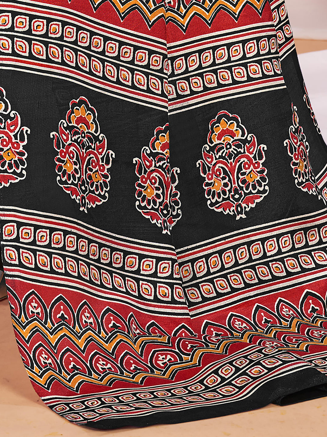 Women's Dola Silk DigitalPrint DesignerSaree With Blouse Piece