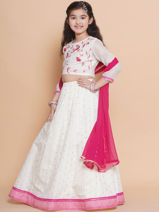Girls White Embroidered Choli White Woven Design Ready to Wear Lehenga With Dupatta