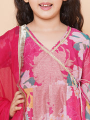 Silk blend Woven Three-Quarter Sleeves Floral Print Flared Kurta And Sharara With Dupatta Set - Pink