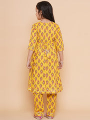 Placement Print Three-Fourth Sleeves Knee length Cotton Kurta With Trouser - Yellow