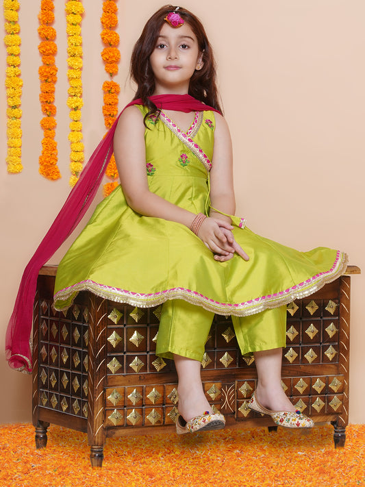 Silk blend Woven Three-Quarter Sleeves Embroidered A Line Kurta And Palazzo With Dupatta Set - Green