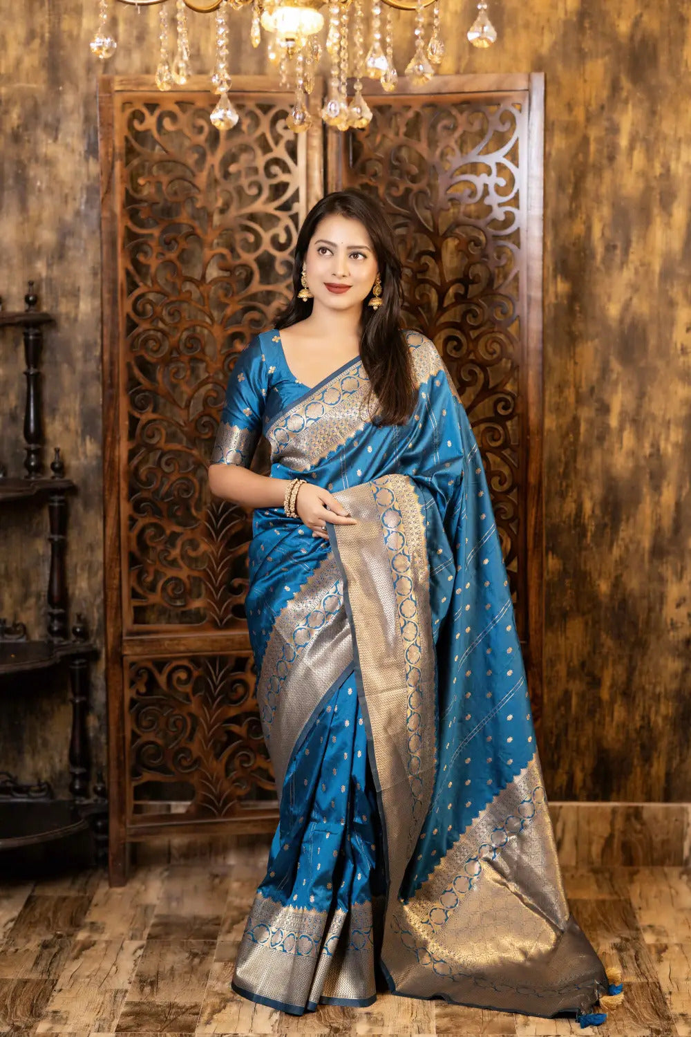Soft-Poly-Silk-saree-with-stylish-prints-niyati