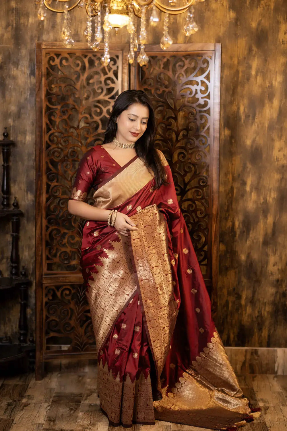 Soft-Poly-Silk-saree-with-stylish-prints-peazari