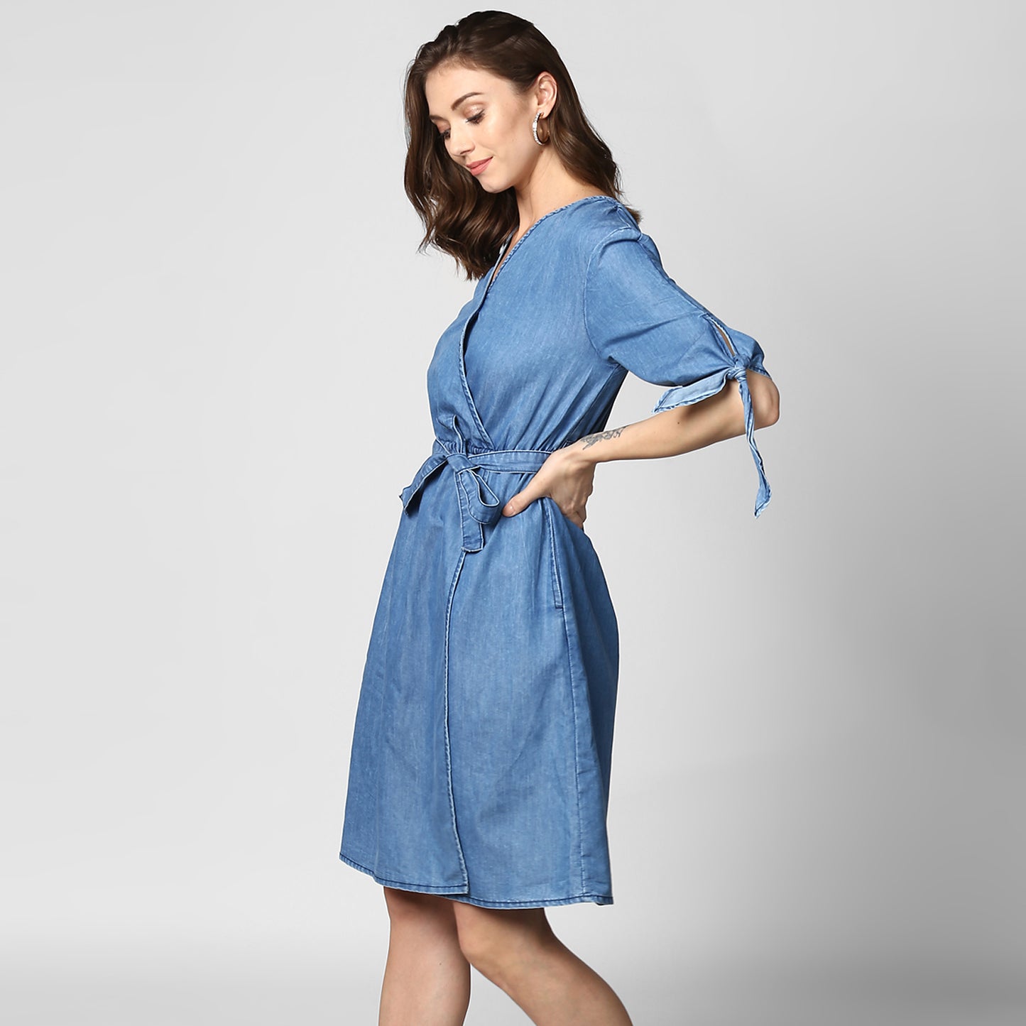 StyleStone Women's Blue Denim Tie Sleeve Dress