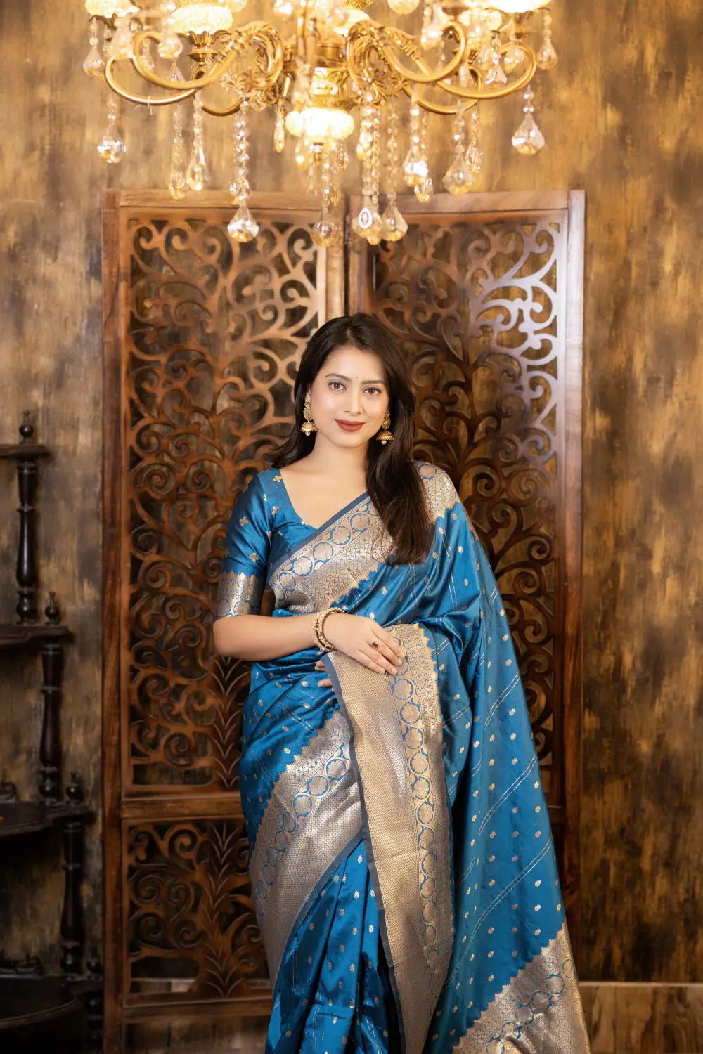 Soft-Poly-Silk-saree-with-stylish-prints-niyati