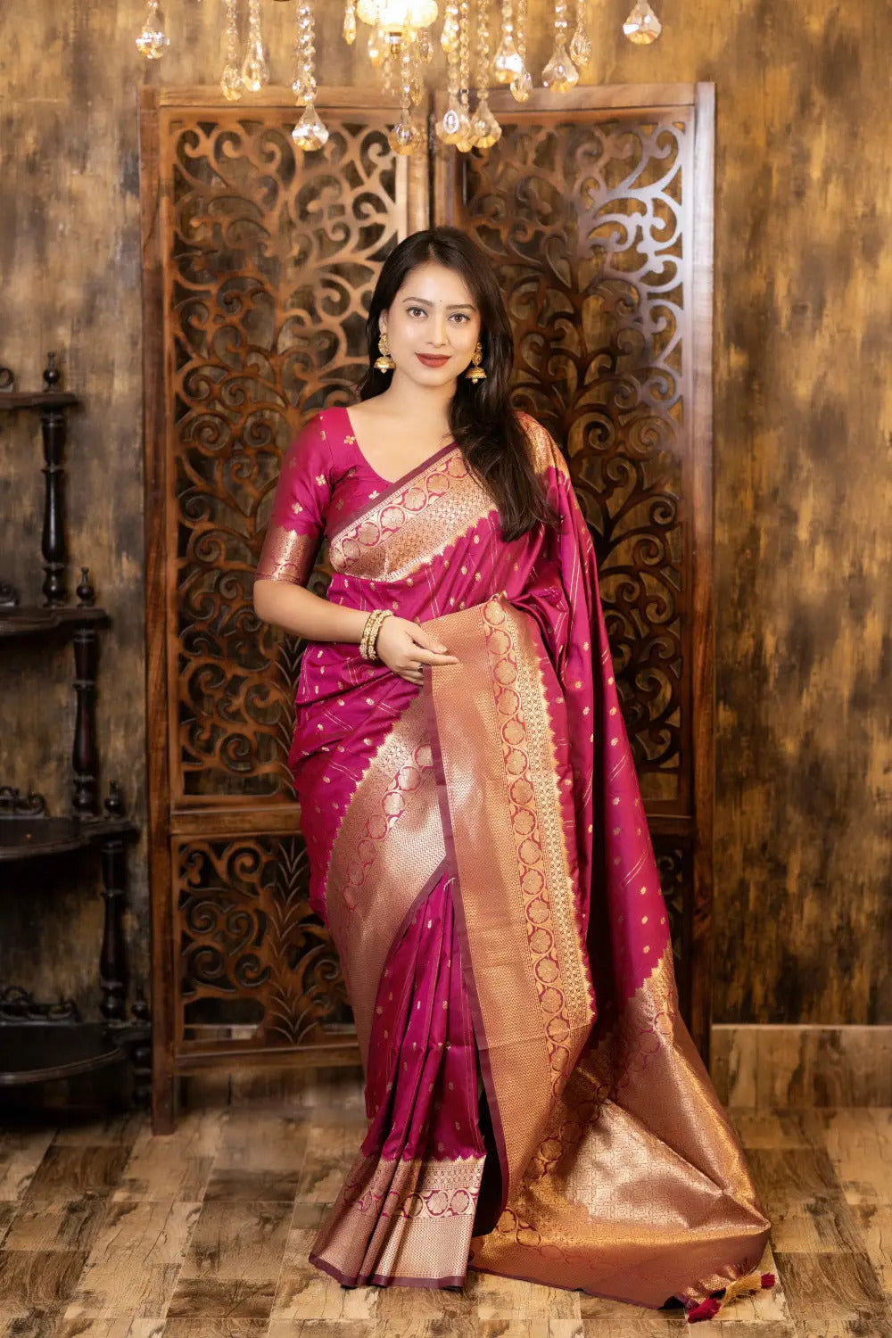 Soft-Poly-Silk-saree-with-stylish-prints-niyati