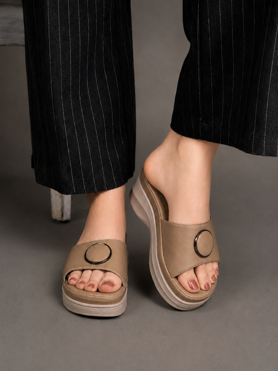 Casual Fashion Open Back Wedge Sandals 1 inch Heels