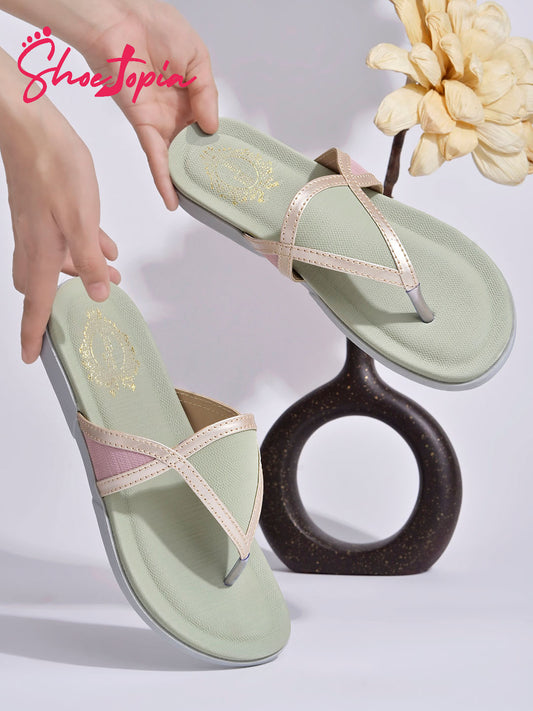 حذاء مسطح أنيق ومريح باللون الأخضر من Shoetopia للنساء والفتيات