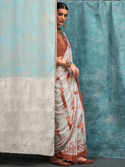 Women's Crepe Printed Designer Saree With Blouse Piece