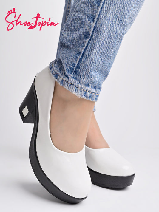 حذاء Shoetopia باللون الأبيض للنساء والفتيات