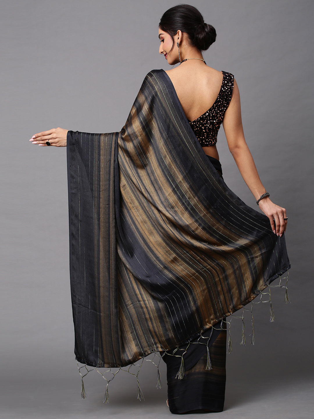 Women's Poly Georgette Black Solid DesignerSaree With Blouse Piece