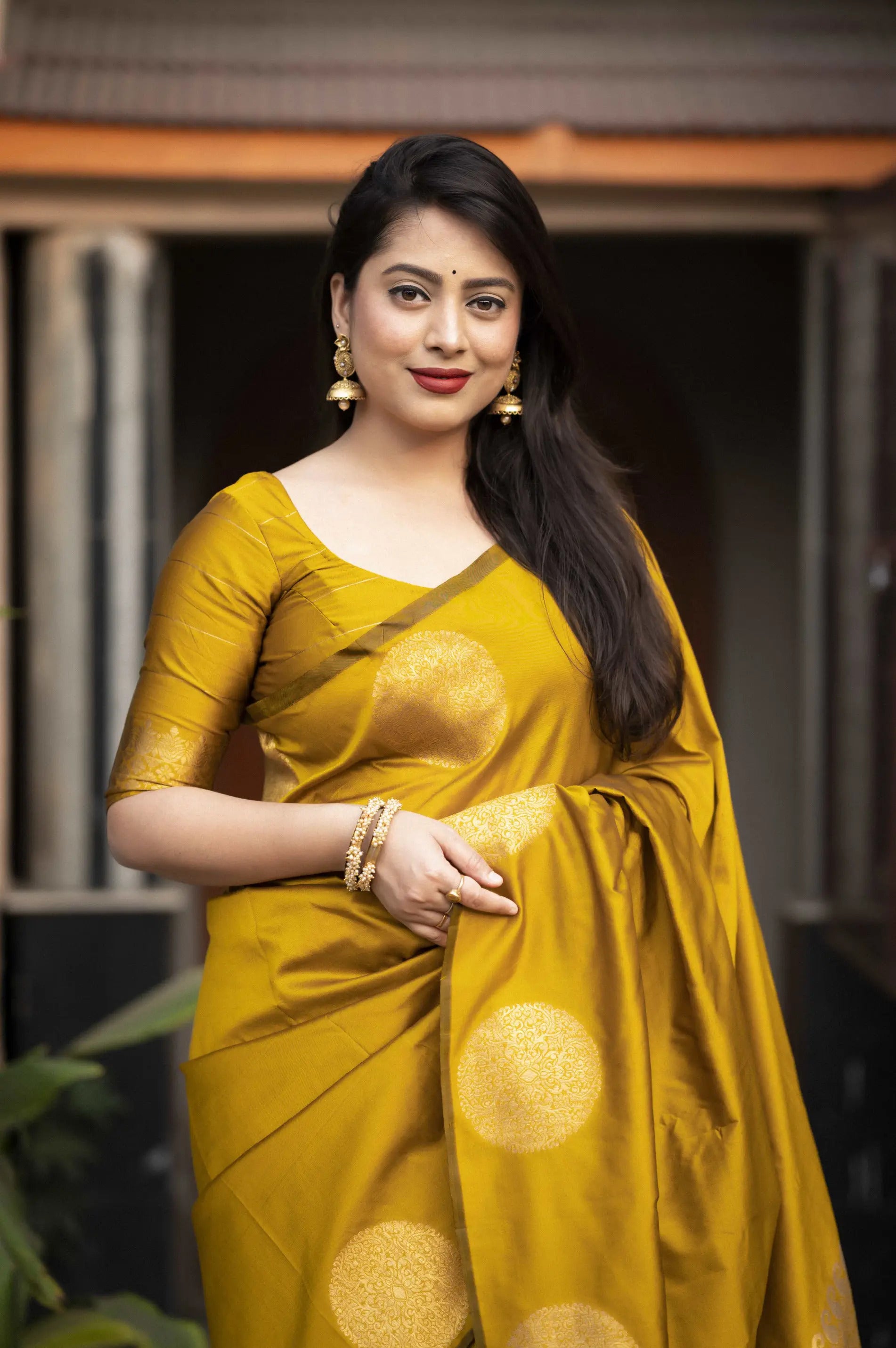 Soft-Poly-Silk-saree-with-stylish-prints-purnima1