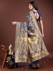 Majestic Green Silk Saree with Gold Zari & Floral Design – Perfect for Festive & Traditional Occasions