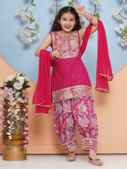 cotton Woven Sleeveless Floral Print A Line Kurta And Salwar With Dupatta Set - Pink