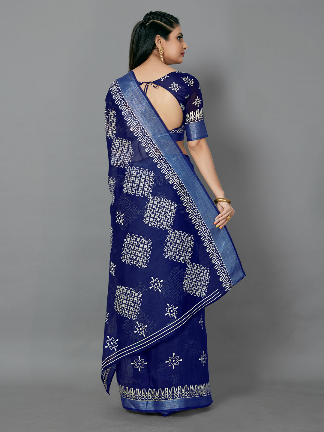 Women's Cotton Blend NavyBlue Printed DesignerSaree With Blouse Piece