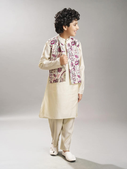Boys off white kurta pajama with modal booti embroidery jacket