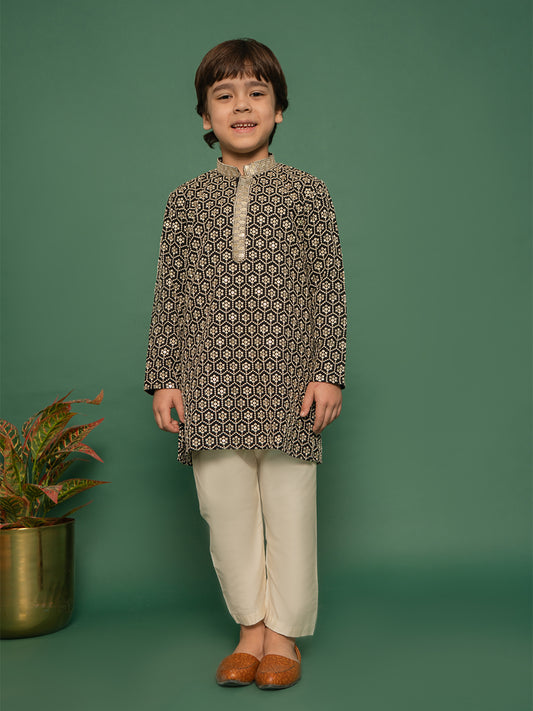 Boys' Black Kurta And Pyjama Set